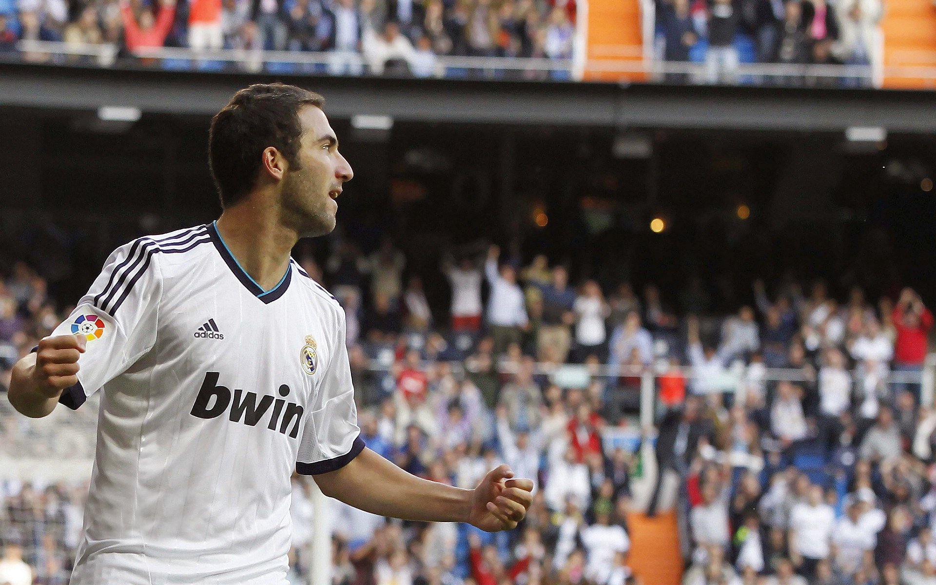 AYX GAME-赛季终极对决:冠军悬念持续升温,终极冠军比赛