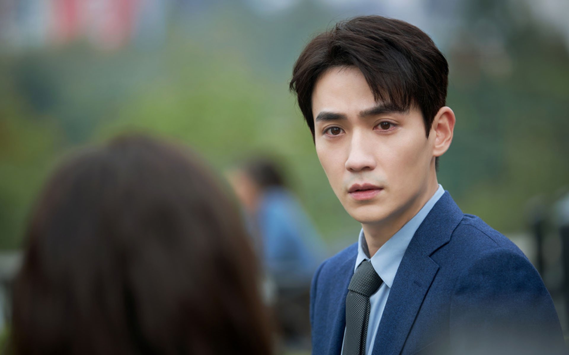 爱游戏平台-马刺在加时赛中惊天逆转，连续客场赢球士气大振！，马刺队比赛