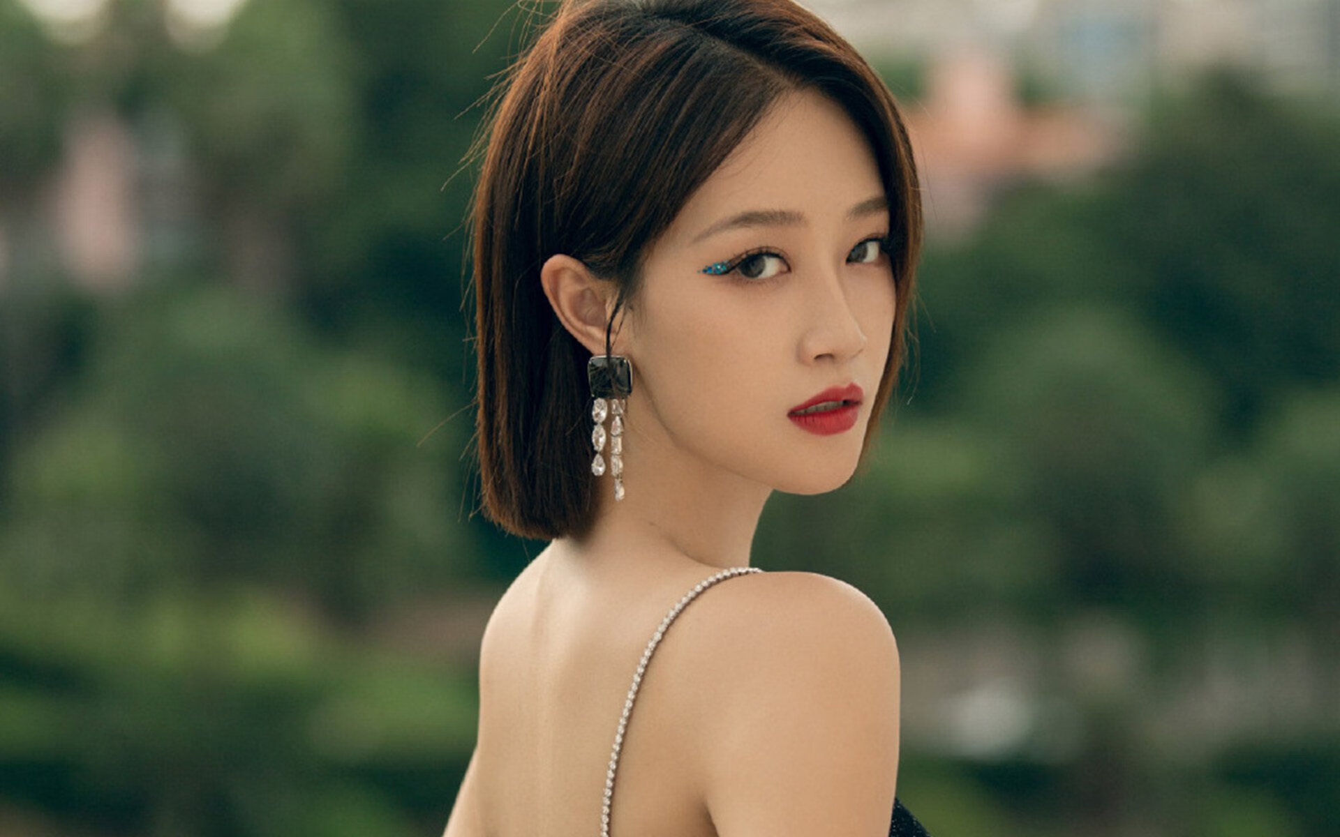 爱游戏登录入口-篮网未来赛程紧凑,球员体能面临挑战,篮网队未来