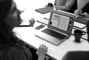 爱游戏娱乐-体育新闻中心启动体育内容创作人才培养计划,体育类深度报道